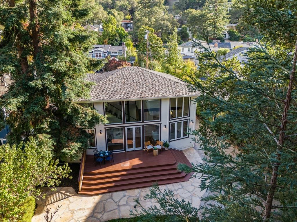 Detail Gallery Image 38 of 40 For 2250 Carmelita Dr, San Carlos,  CA 94070 - 4 Beds | 3 Baths