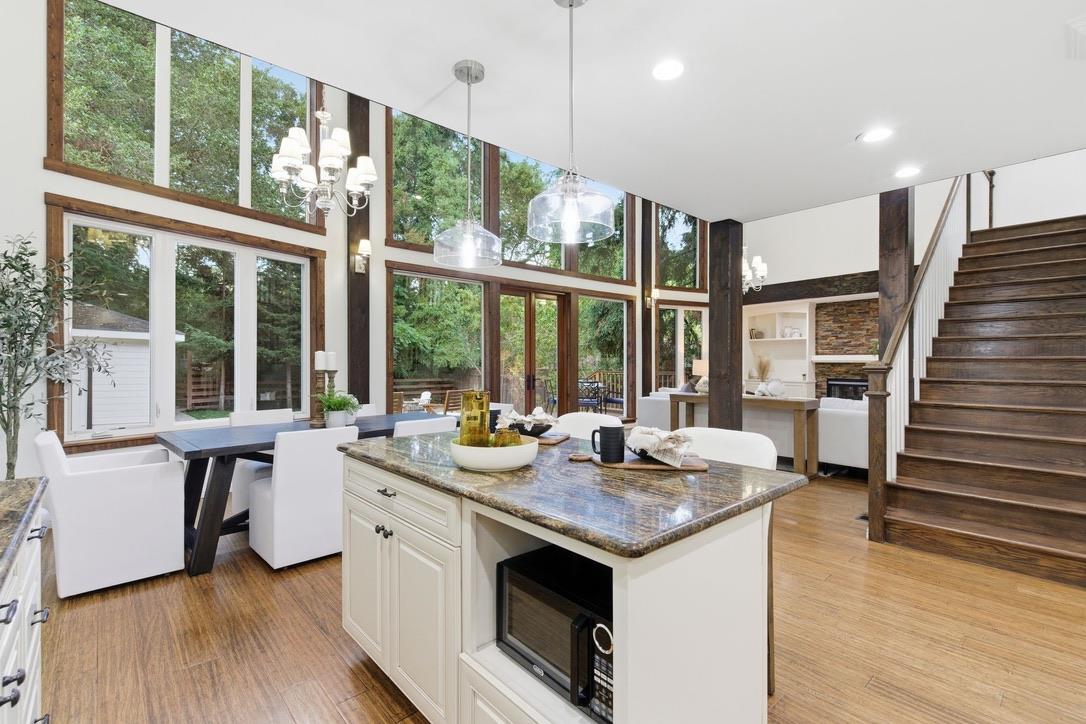 Detail Gallery Image 9 of 40 For 2250 Carmelita Dr, San Carlos,  CA 94070 - 4 Beds | 3 Baths