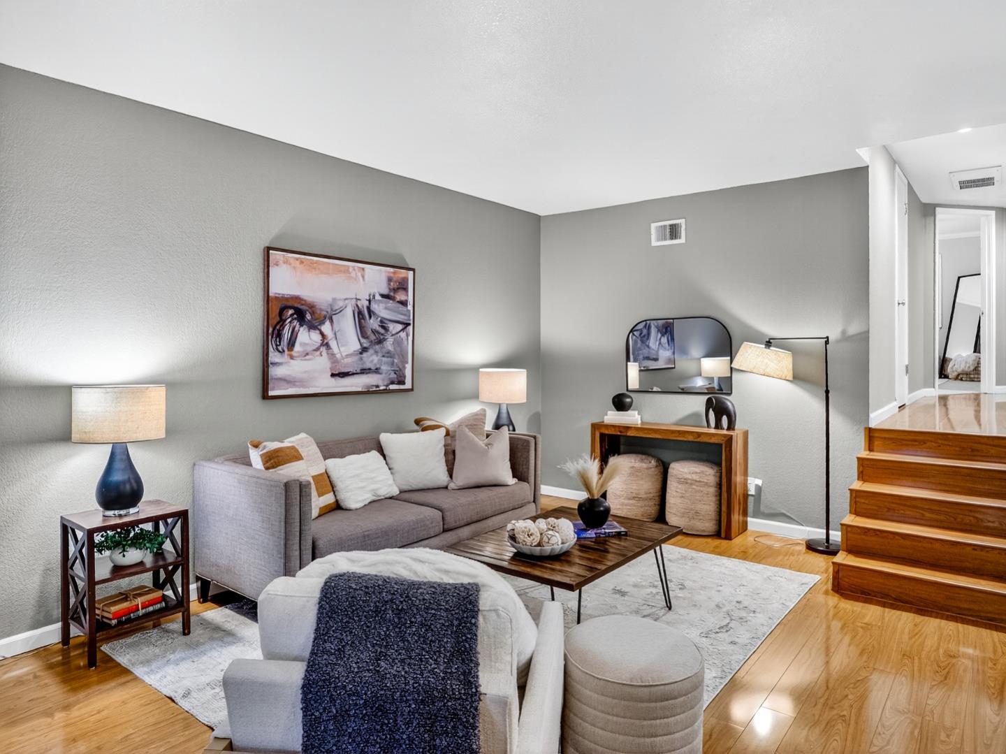 Detail Gallery Image 16 of 46 For 425 Kenbrook Cir, San Jose,  CA 95111 - 2 Beds | 2 Baths