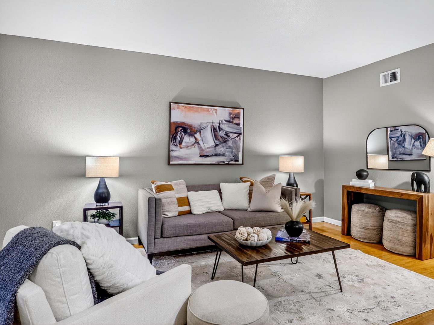 Detail Gallery Image 18 of 46 For 425 Kenbrook Cir, San Jose,  CA 95111 - 2 Beds | 2 Baths