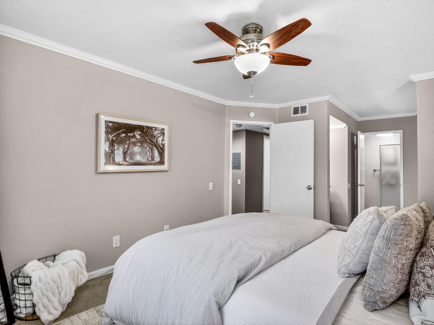 Detail Gallery Image 24 of 46 For 425 Kenbrook Cir, San Jose,  CA 95111 - 2 Beds | 2 Baths