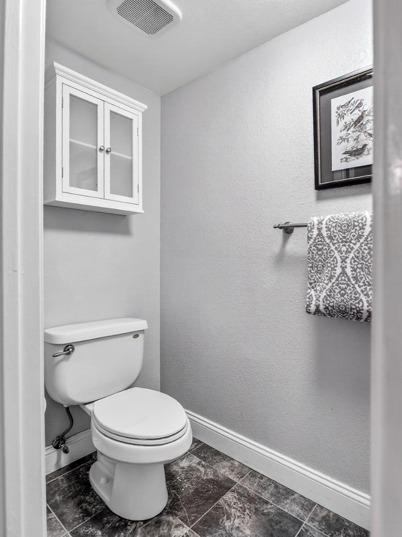 Detail Gallery Image 29 of 46 For 425 Kenbrook Cir, San Jose,  CA 95111 - 2 Beds | 2 Baths