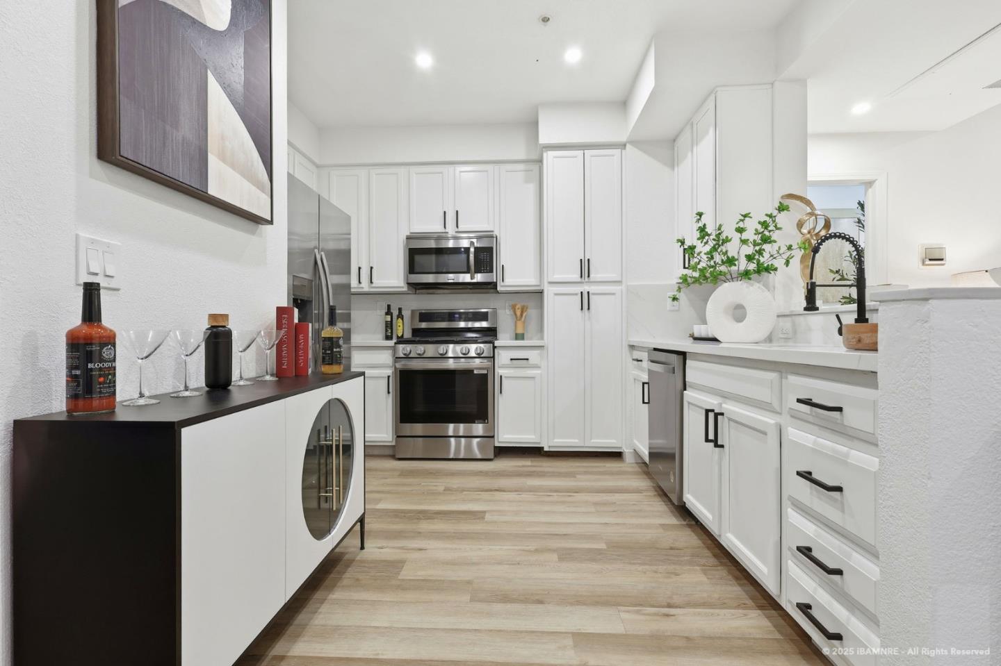 Detail Gallery Image 13 of 73 For 1400 El Camino Real #125,  South San Francisco,  CA 94080 - 2 Beds | 2 Baths