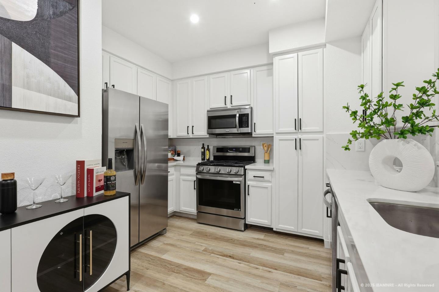 Detail Gallery Image 14 of 73 For 1400 El Camino Real #125,  South San Francisco,  CA 94080 - 2 Beds | 2 Baths