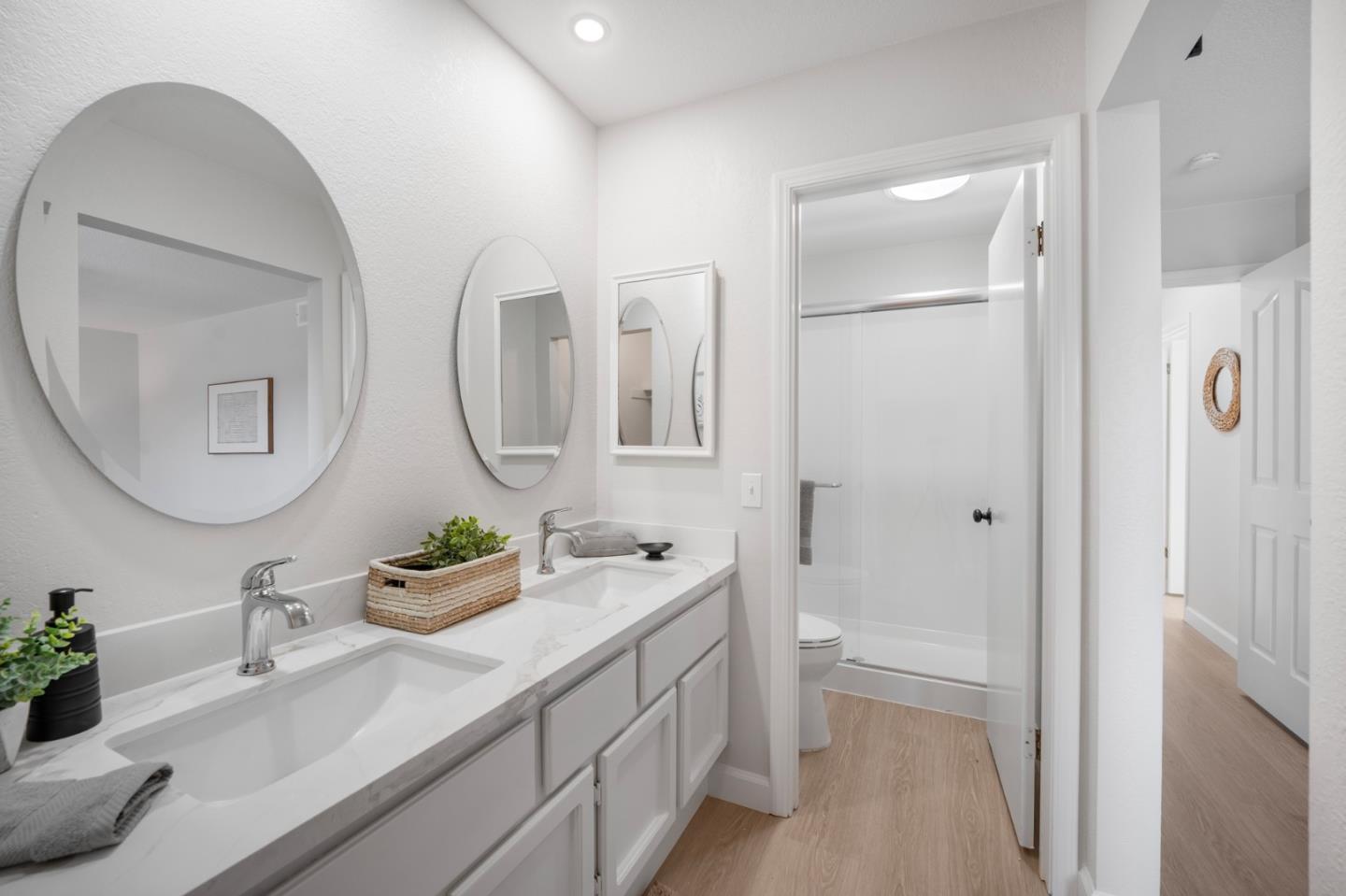 Detail Gallery Image 12 of 41 For 2195 Cimarron Ct, Morgan Hill,  CA 95037 - 5 Beds | 2/1 Baths