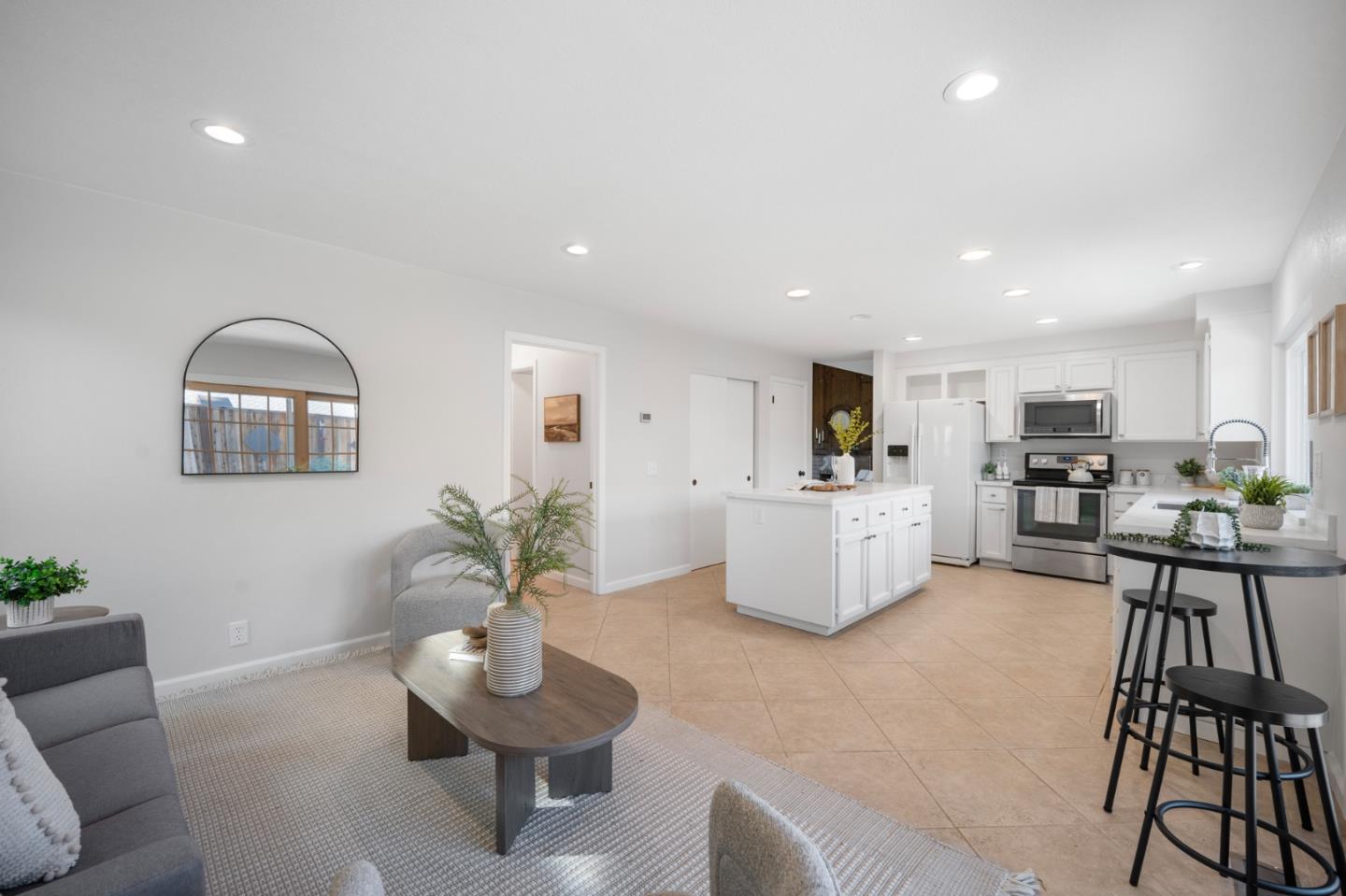 Detail Gallery Image 19 of 41 For 2195 Cimarron Ct, Morgan Hill,  CA 95037 - 5 Beds | 2/1 Baths