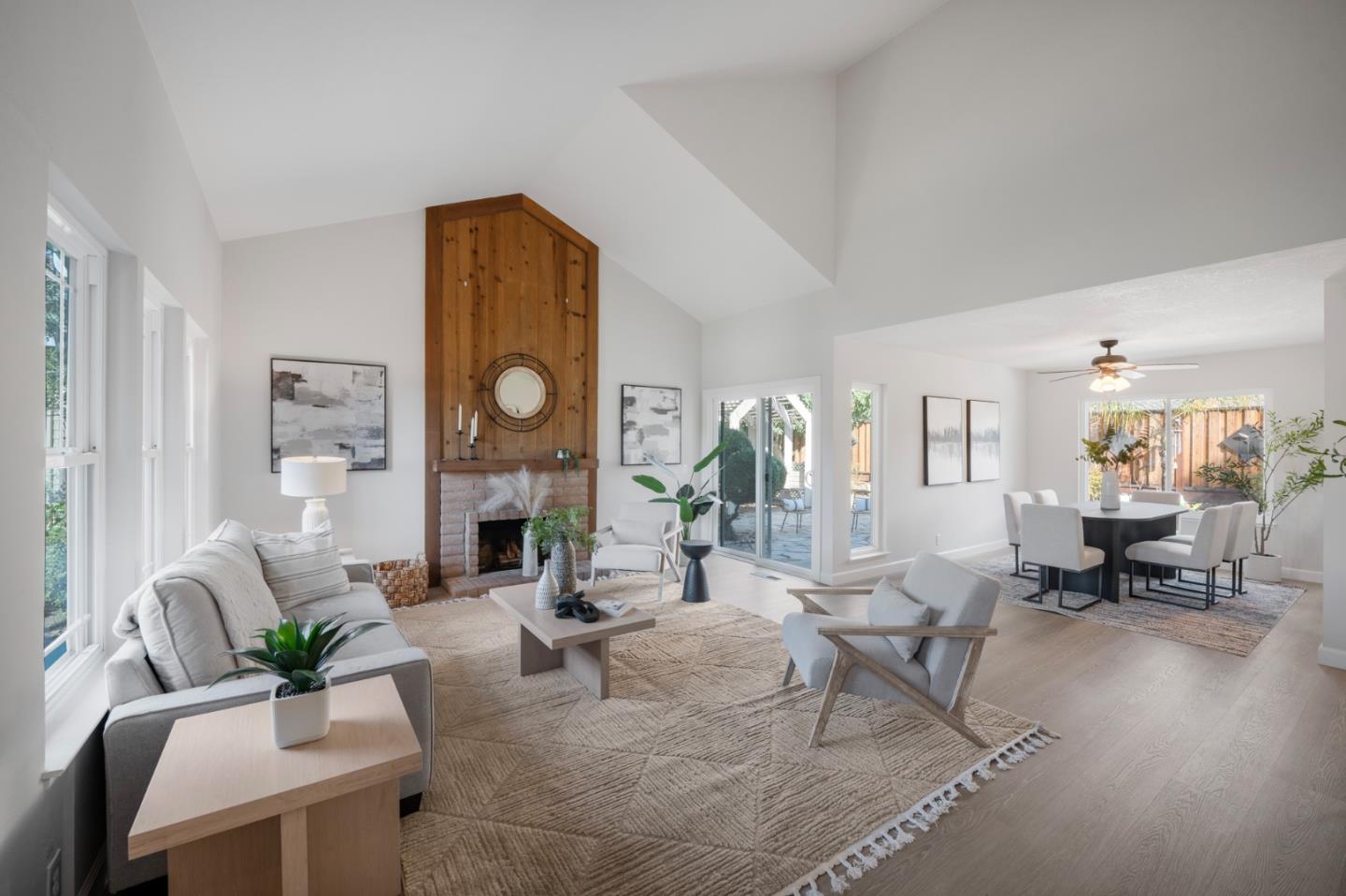 Detail Gallery Image 3 of 41 For 2195 Cimarron Ct, Morgan Hill,  CA 95037 - 5 Beds | 2/1 Baths