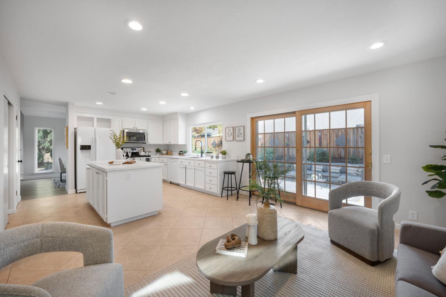 Detail Gallery Image 5 of 41 For 2195 Cimarron Ct, Morgan Hill,  CA 95037 - 5 Beds | 2/1 Baths