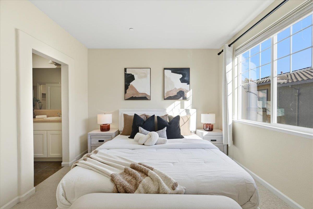 Detail Gallery Image 22 of 41 For 536 Almaden Walk Loop, San Jose,  CA 95125 - 2 Beds | 2/1 Baths