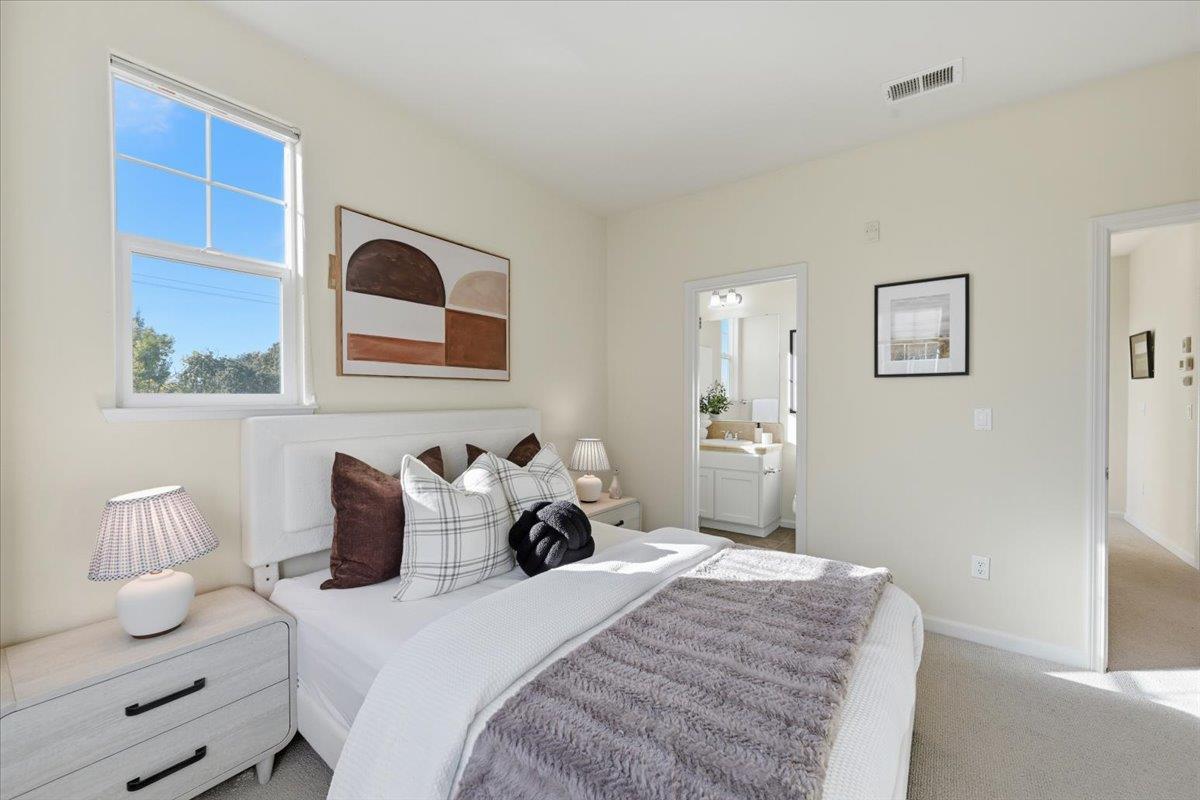 Detail Gallery Image 30 of 41 For 536 Almaden Walk Loop, San Jose,  CA 95125 - 2 Beds | 2/1 Baths