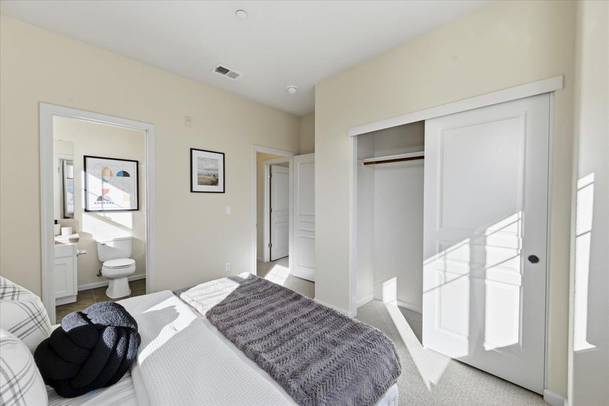 Detail Gallery Image 31 of 41 For 536 Almaden Walk Loop, San Jose,  CA 95125 - 2 Beds | 2/1 Baths