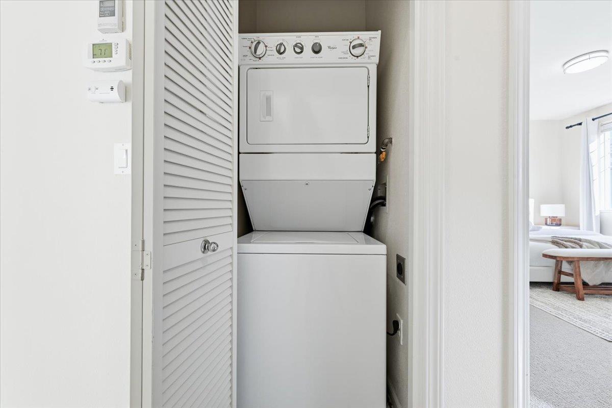 Detail Gallery Image 34 of 41 For 536 Almaden Walk Loop, San Jose,  CA 95125 - 2 Beds | 2/1 Baths