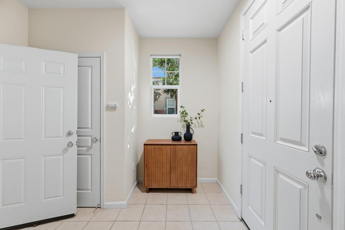 Detail Gallery Image 35 of 41 For 536 Almaden Walk Loop, San Jose,  CA 95125 - 2 Beds | 2/1 Baths