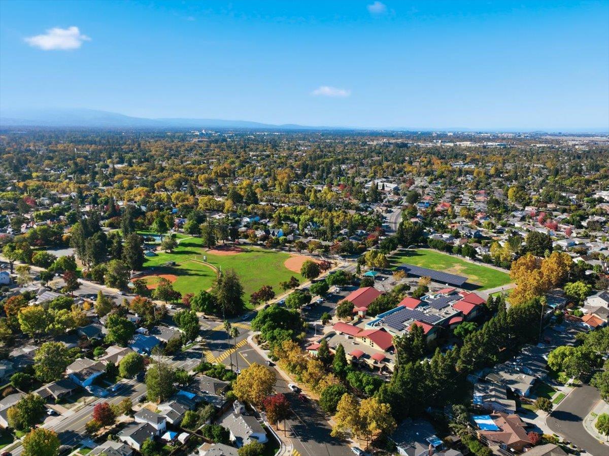 Detail Gallery Image 41 of 41 For 536 Almaden Walk Loop, San Jose,  CA 95125 - 2 Beds | 2/1 Baths