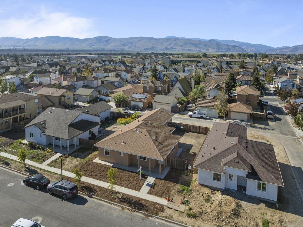 Detail Gallery Image 1 of 47 For 11 11 Walker Lane  Ca, Greenfield,  CA 93927 - 4 Beds | 2/1 Baths