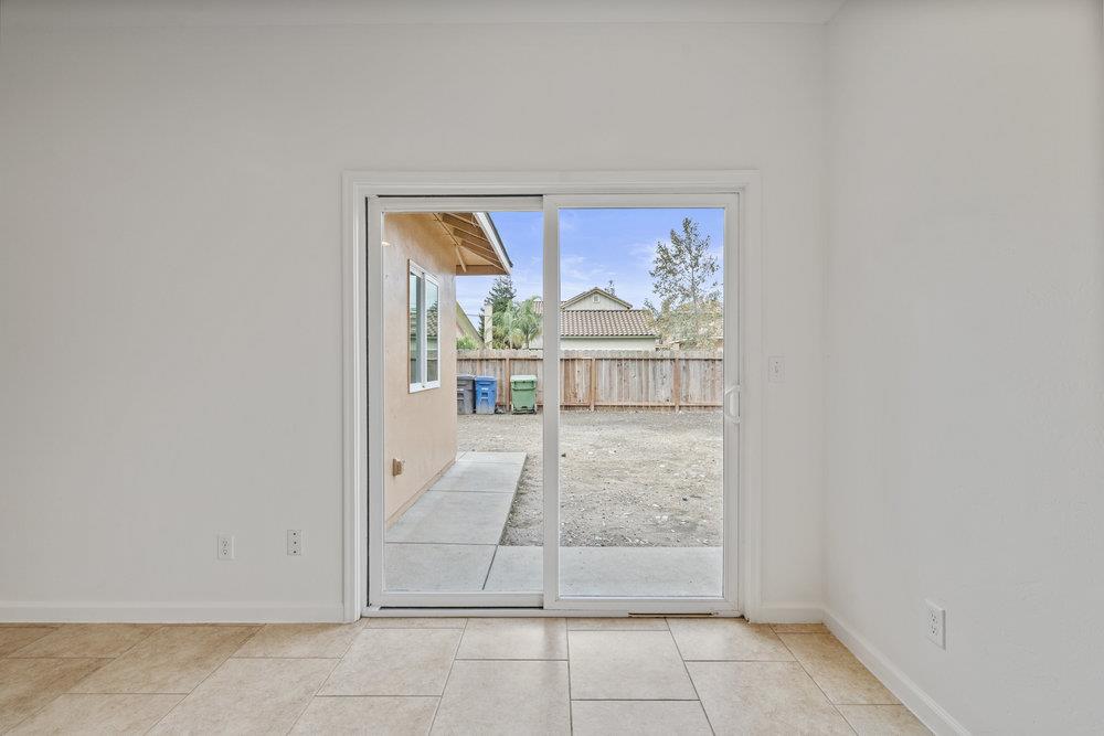 Detail Gallery Image 13 of 47 For 11 11 Walker Lane  Ca, Greenfield,  CA 93927 - 4 Beds | 2/1 Baths