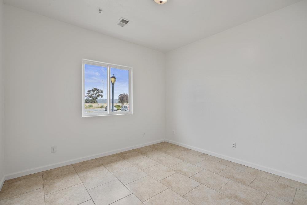 Detail Gallery Image 17 of 47 For 11 11 Walker Lane  Ca, Greenfield,  CA 93927 - 4 Beds | 2/1 Baths