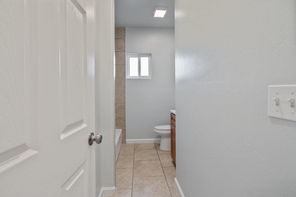 Detail Gallery Image 19 of 47 For 11 11 Walker Lane  Ca, Greenfield,  CA 93927 - 4 Beds | 2/1 Baths