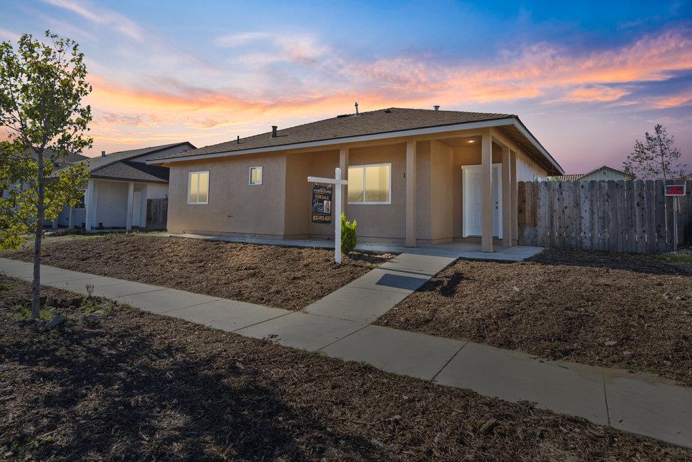 Detail Gallery Image 40 of 47 For 11 11 Walker Lane  Ca, Greenfield,  CA 93927 - 4 Beds | 2/1 Baths