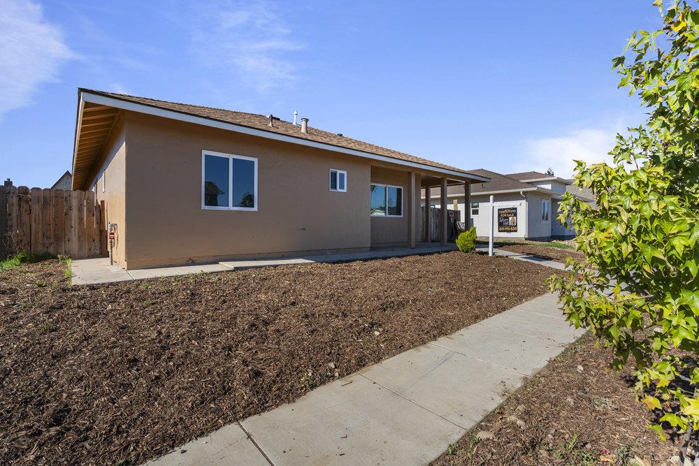 Detail Gallery Image 41 of 47 For 11 11 Walker Lane  Ca, Greenfield,  CA 93927 - 4 Beds | 2/1 Baths