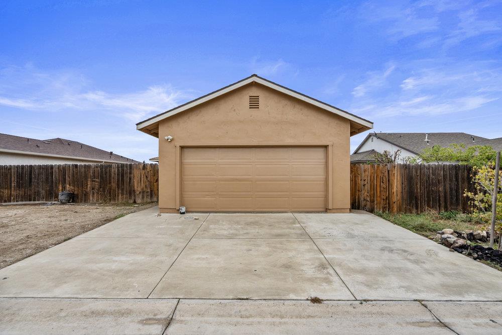 Detail Gallery Image 44 of 47 For 11 11 Walker Lane  Ca, Greenfield,  CA 93927 - 4 Beds | 2/1 Baths