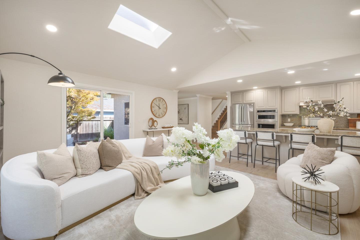 Detail Gallery Image 13 of 29 For 777 Moreno Ave, Palo Alto,  CA 94303 - 5 Beds | 3 Baths