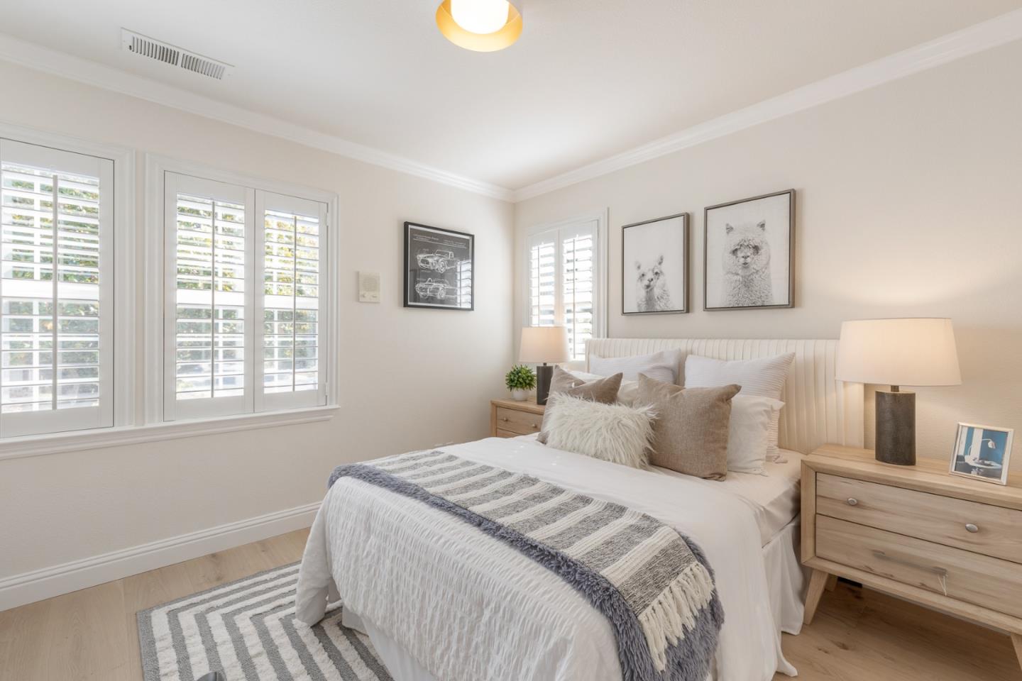 Detail Gallery Image 17 of 29 For 777 Moreno Ave, Palo Alto,  CA 94303 - 5 Beds | 3 Baths