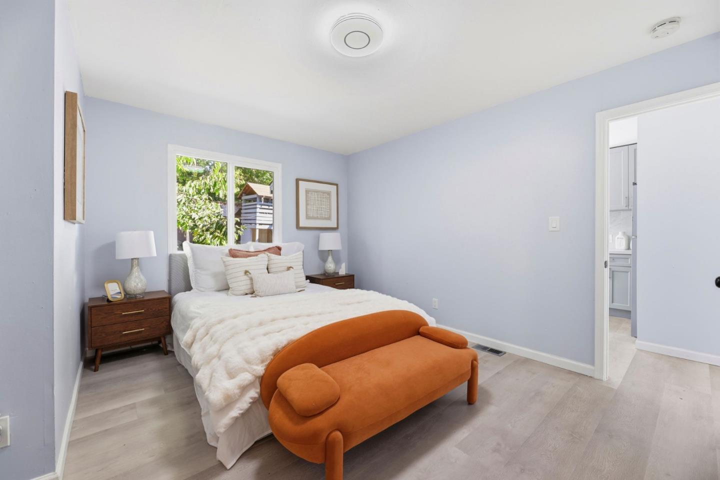 Detail Gallery Image 19 of 40 For 2504 E 24th St, Oakland,  CA 94601 - 4 Beds | 3 Baths