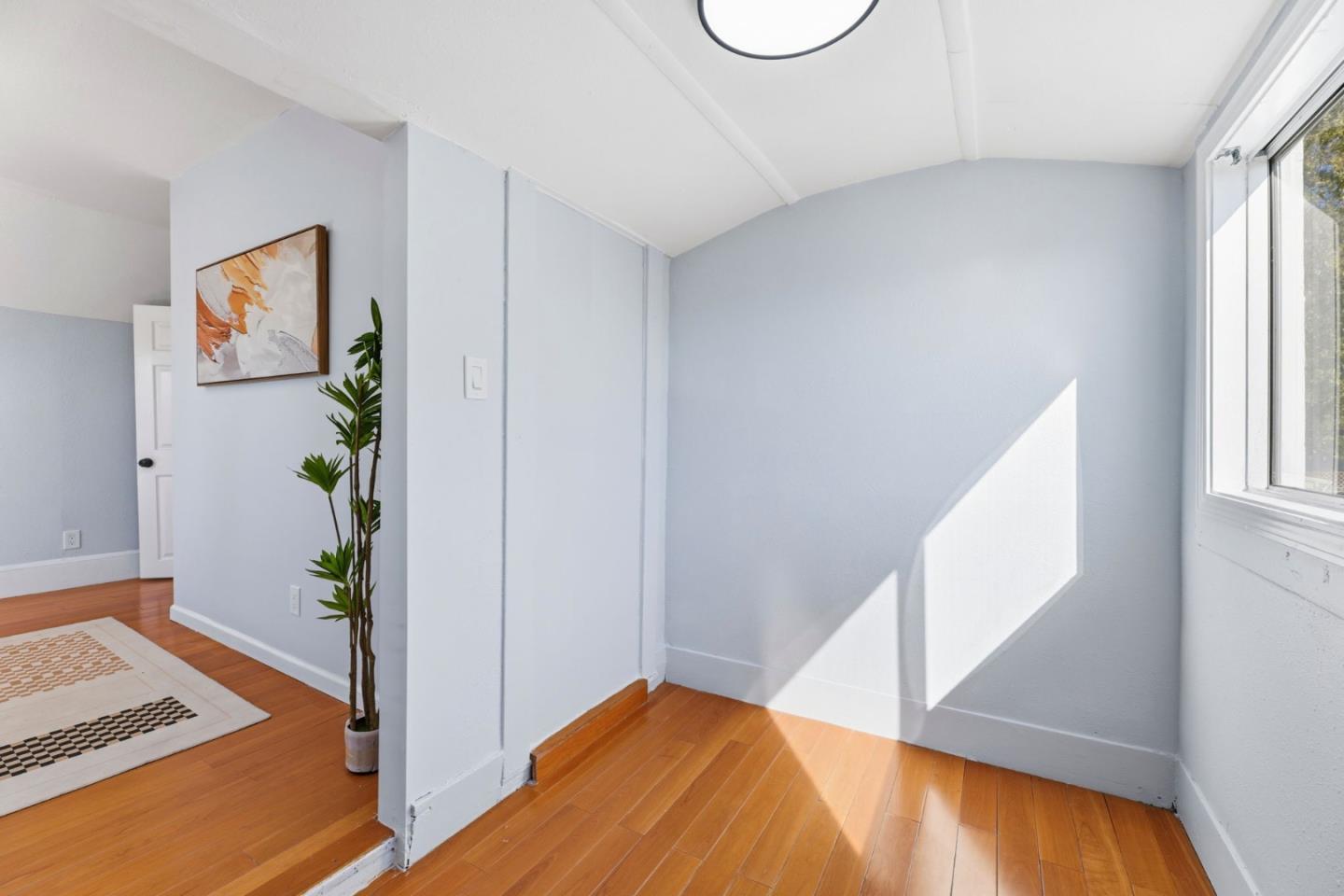 Detail Gallery Image 25 of 40 For 2504 E 24th St, Oakland,  CA 94601 - 4 Beds | 3 Baths