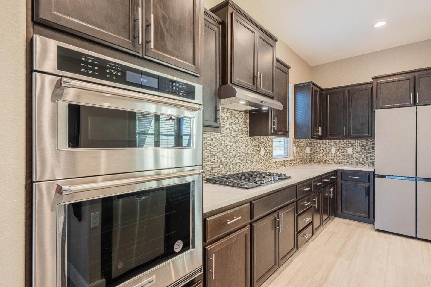 Detail Gallery Image 12 of 45 For 1357 Sunridge Dr, Hollister,  CA 95023 - 4 Beds | 3/1 Baths