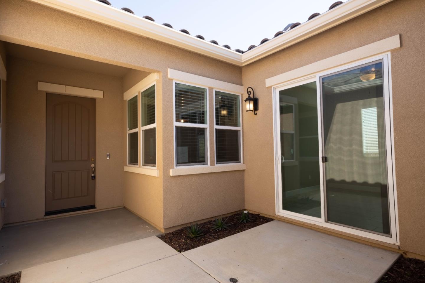 Detail Gallery Image 19 of 45 For 1357 Sunridge Dr, Hollister,  CA 95023 - 4 Beds | 3/1 Baths