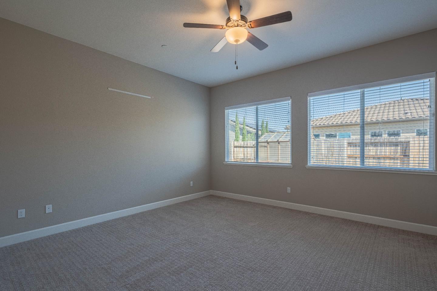 Detail Gallery Image 24 of 45 For 1357 Sunridge Dr, Hollister,  CA 95023 - 4 Beds | 3/1 Baths