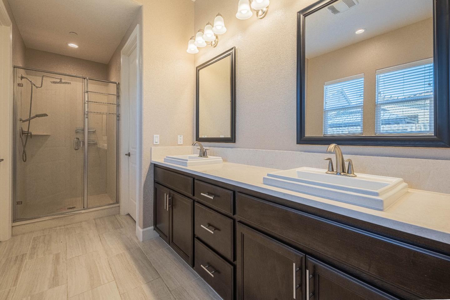 Detail Gallery Image 27 of 45 For 1357 Sunridge Dr, Hollister,  CA 95023 - 4 Beds | 3/1 Baths