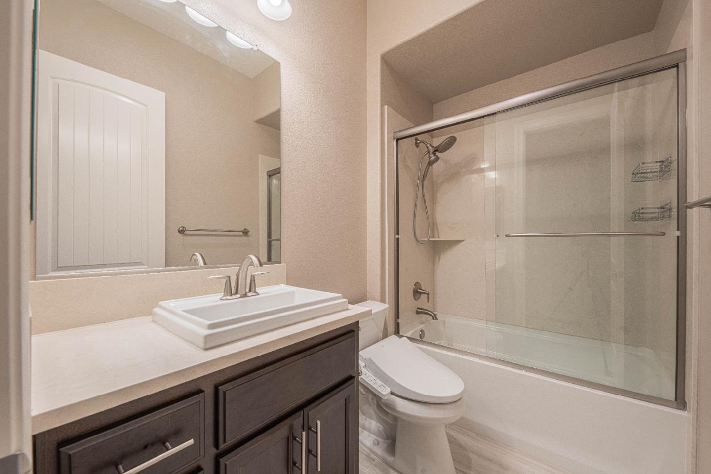 Detail Gallery Image 33 of 45 For 1357 Sunridge Dr, Hollister,  CA 95023 - 4 Beds | 3/1 Baths