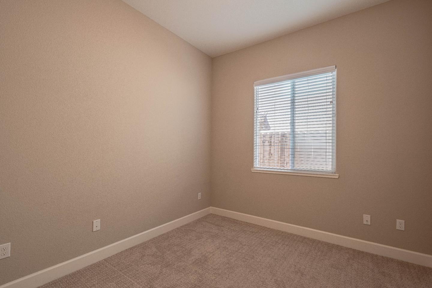 Detail Gallery Image 34 of 45 For 1357 Sunridge Dr, Hollister,  CA 95023 - 4 Beds | 3/1 Baths