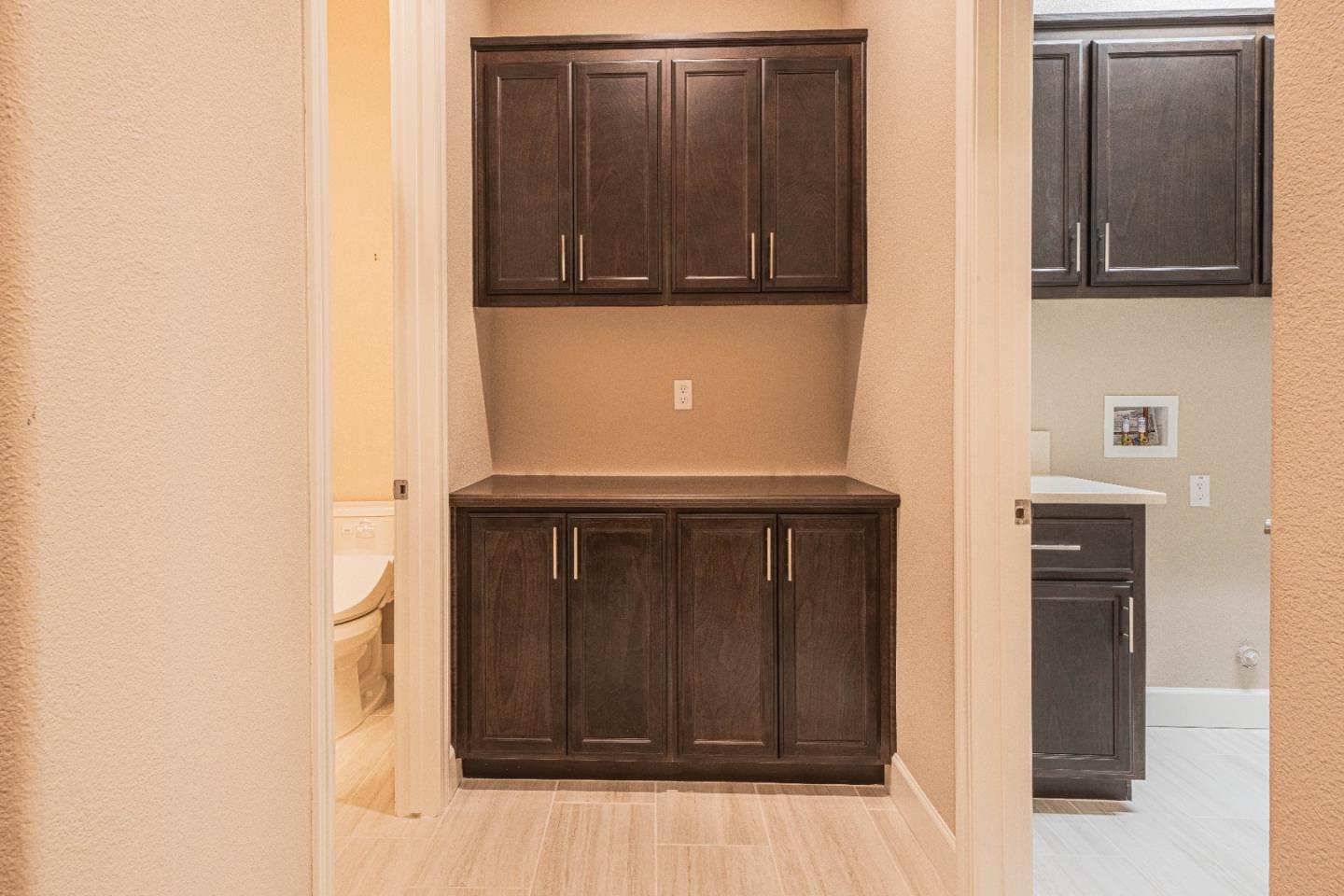 Detail Gallery Image 37 of 45 For 1357 Sunridge Dr, Hollister,  CA 95023 - 4 Beds | 3/1 Baths
