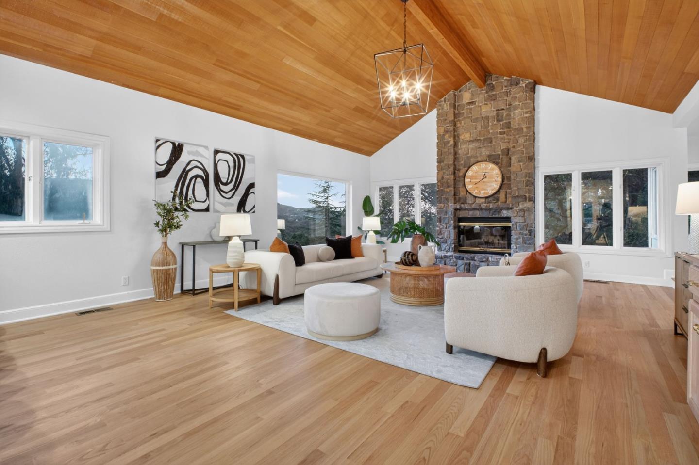 Detail Gallery Image 23 of 76 For 22334 Regnart Rd, Cupertino,  CA 95014 - 5 Beds | 3/1 Baths