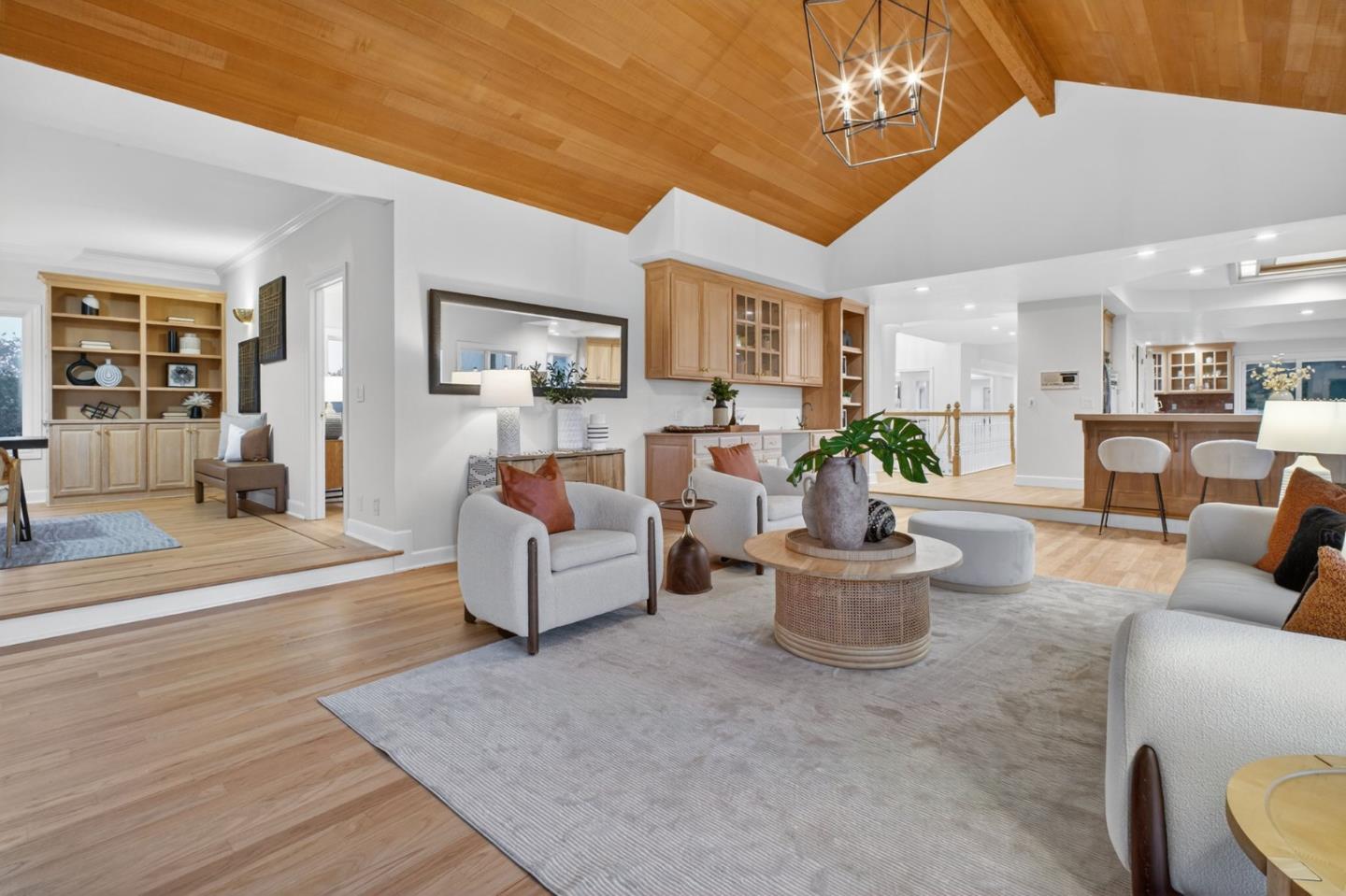 Detail Gallery Image 28 of 76 For 22334 Regnart Rd, Cupertino,  CA 95014 - 5 Beds | 3/1 Baths