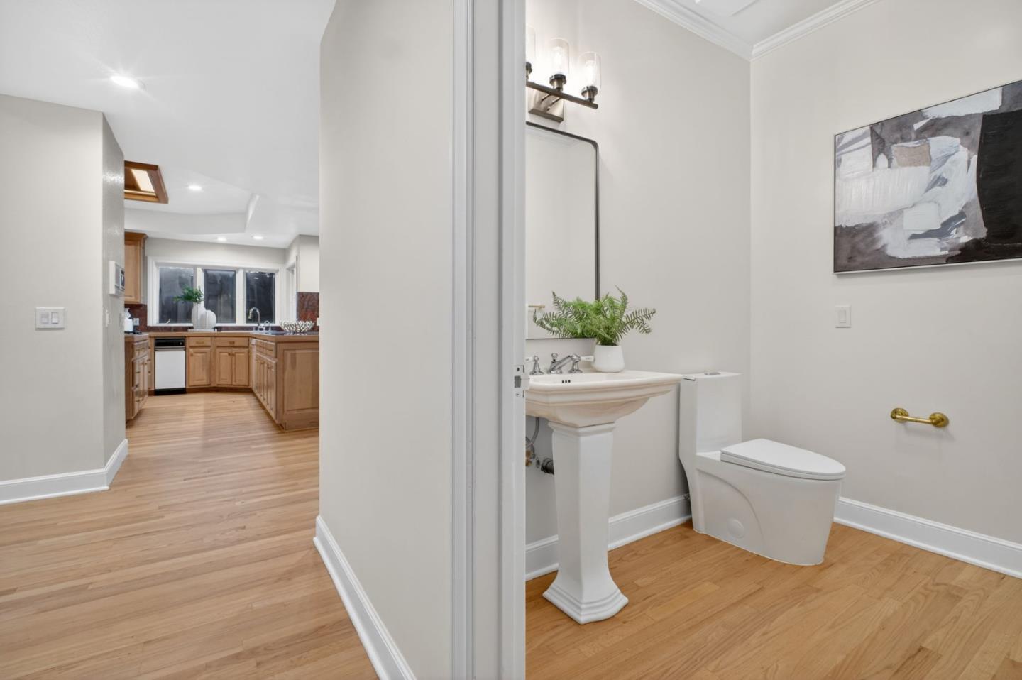 Detail Gallery Image 38 of 76 For 22334 Regnart Rd, Cupertino,  CA 95014 - 5 Beds | 3/1 Baths