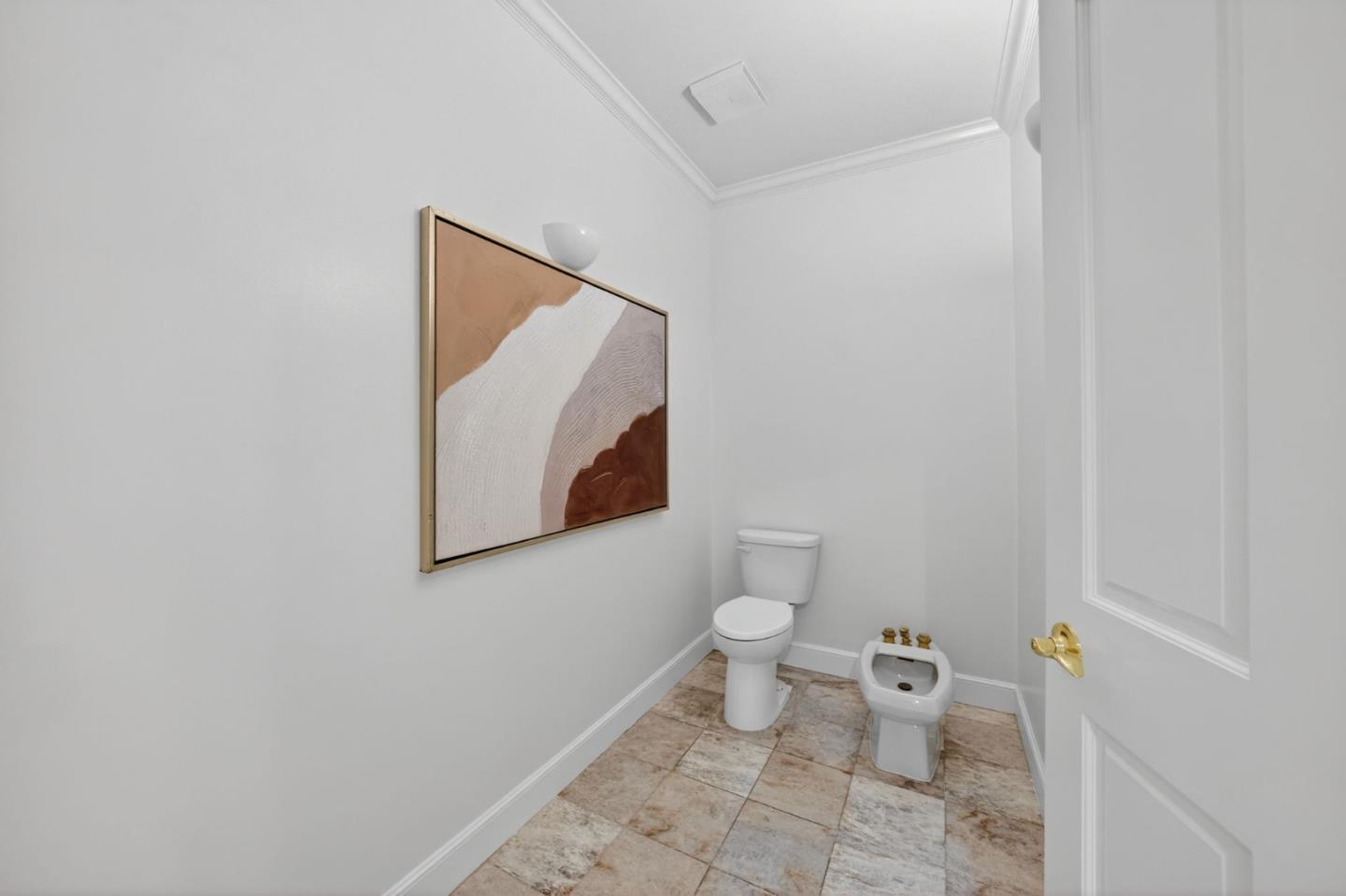 Detail Gallery Image 46 of 76 For 22334 Regnart Rd, Cupertino,  CA 95014 - 5 Beds | 3/1 Baths