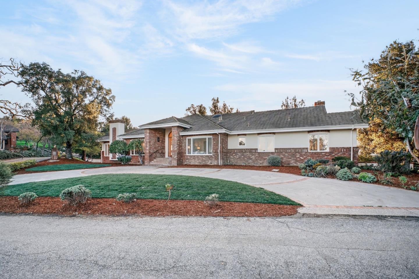 Detail Gallery Image 62 of 76 For 22334 Regnart Rd, Cupertino,  CA 95014 - 5 Beds | 3/1 Baths