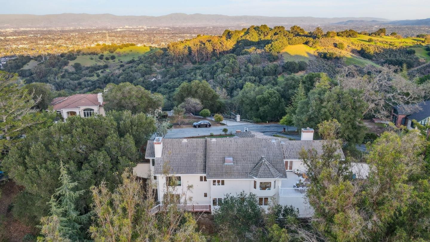 Detail Gallery Image 63 of 76 For 22334 Regnart Rd, Cupertino,  CA 95014 - 5 Beds | 3/1 Baths