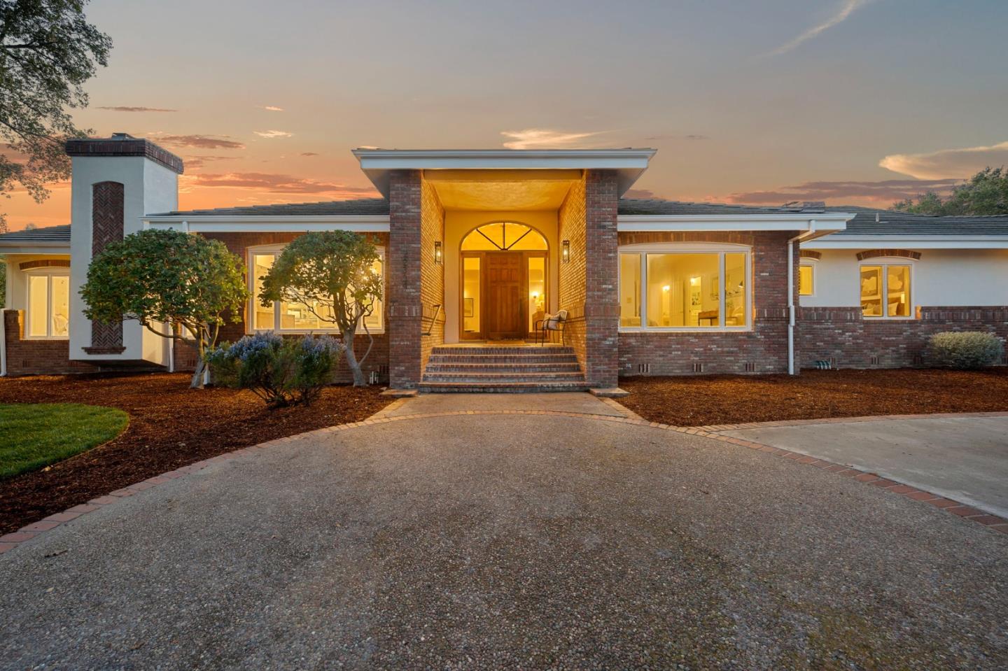 Detail Gallery Image 8 of 76 For 22334 Regnart Rd, Cupertino,  CA 95014 - 5 Beds | 3/1 Baths