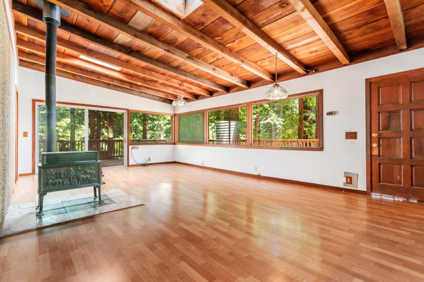 Detail Gallery Image 3 of 9 For 720 Wildwood Rd, Boulder Creek,  CA 95006 - 2 Beds | 1 Baths