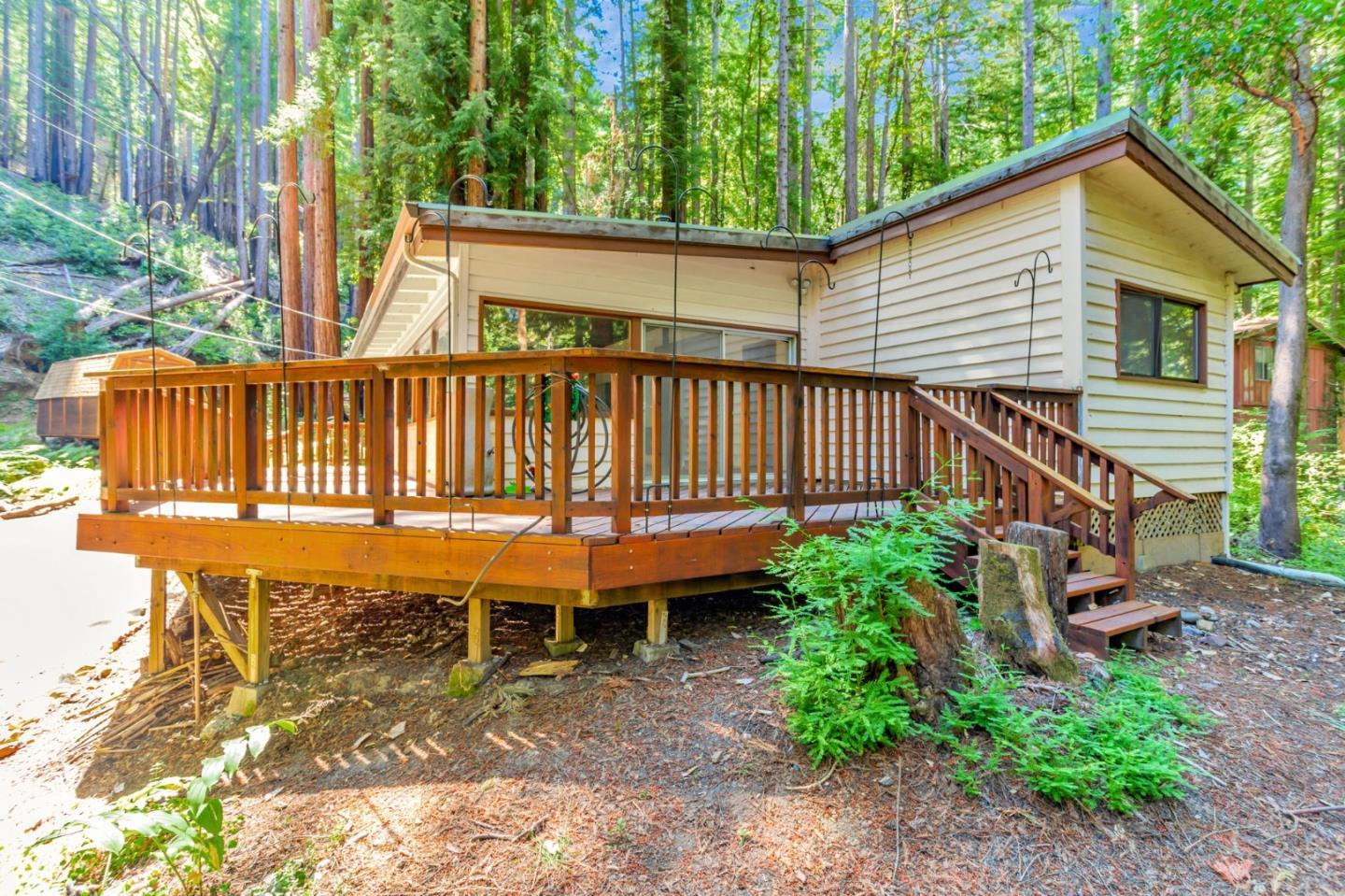 Detail Gallery Image 8 of 9 For 720 Wildwood Rd, Boulder Creek,  CA 95006 - 2 Beds | 1 Baths