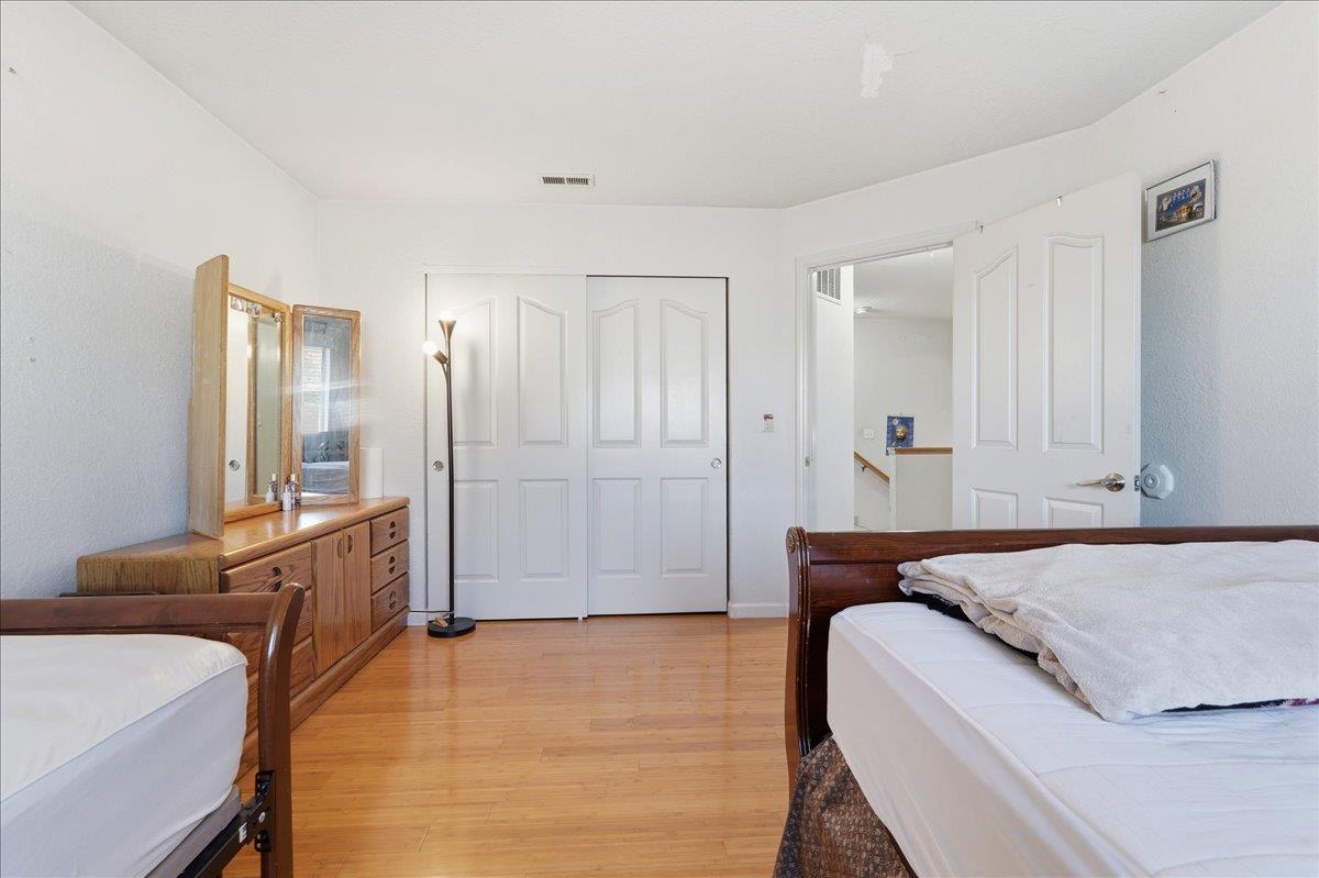 Detail Gallery Image 14 of 31 For 215 June Ct, Watsonville,  CA 95076 - 4 Beds | 2/1 Baths