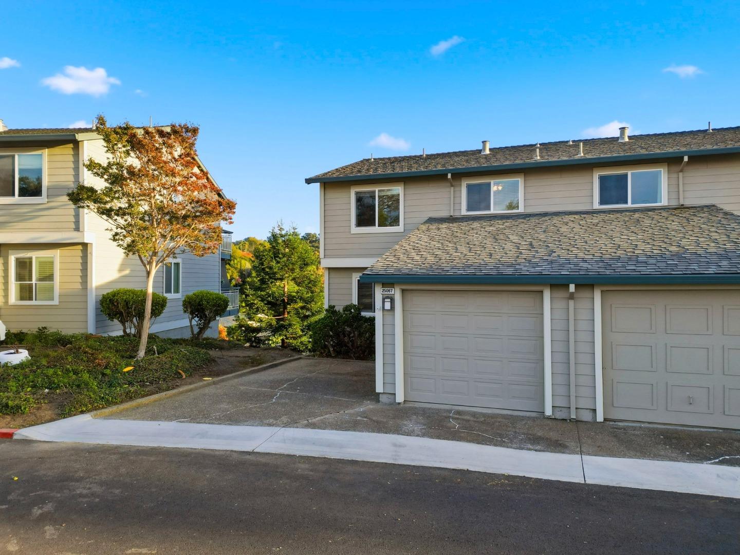 Detail Gallery Image 31 of 38 For 25067 Oakridge Ct, Hayward,  CA 94541 - 3 Beds | 2/1 Baths