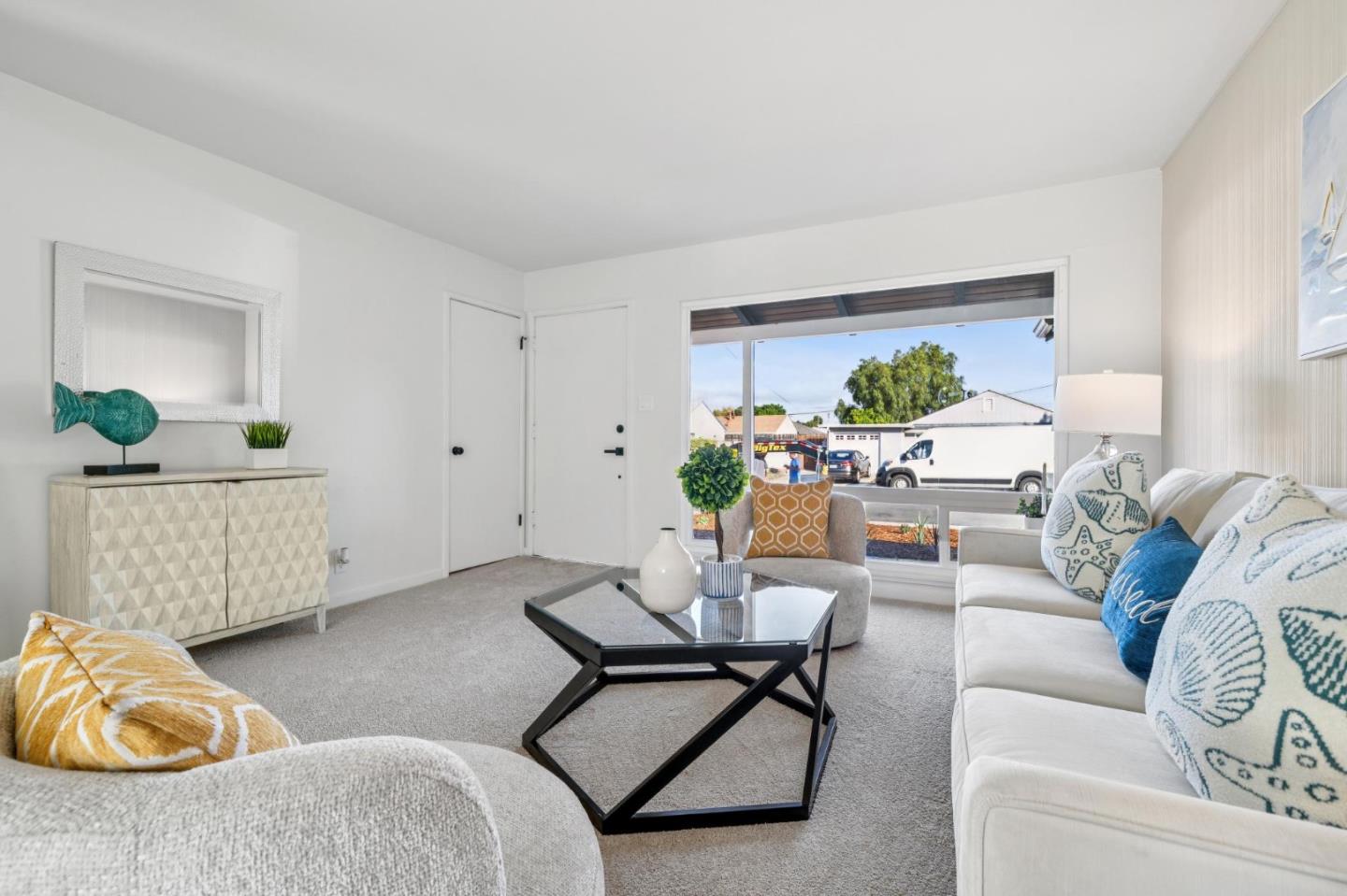Detail Gallery Image 9 of 47 For 17221 via Estrella, San Lorenzo,  CA 94580 - 3 Beds | 1 Baths