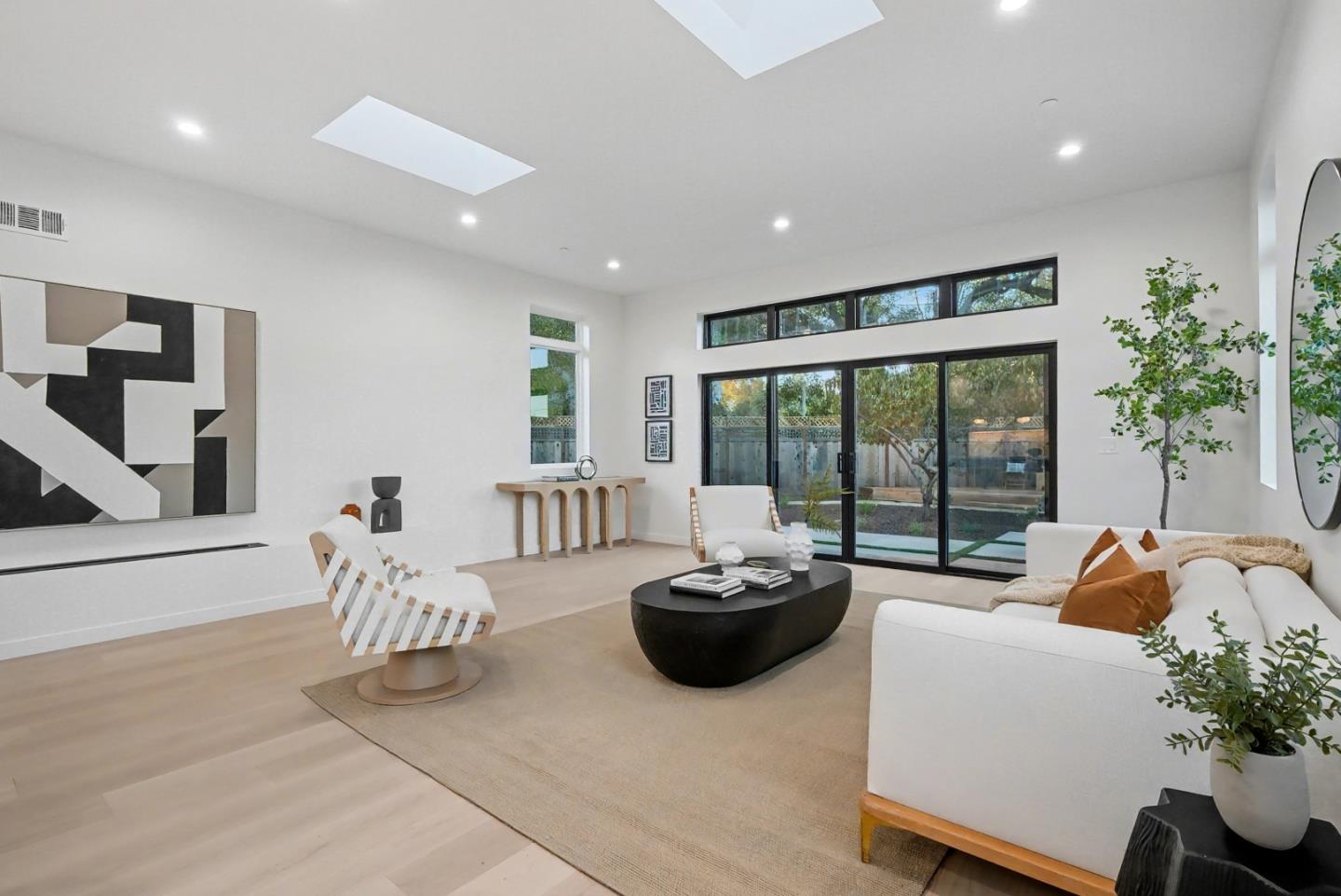 Detail Gallery Image 17 of 61 For 1125 Plymouth Dr, Sunnyvale,  CA 94087 - 4 Beds | 3 Baths