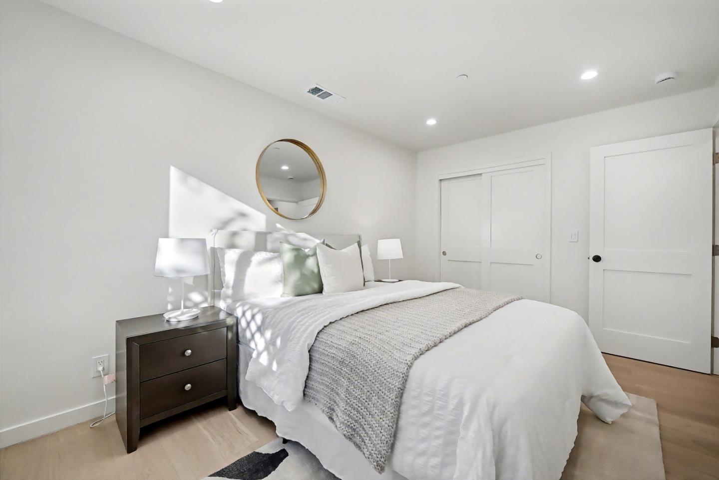 Detail Gallery Image 31 of 61 For 1125 Plymouth Dr, Sunnyvale,  CA 94087 - 4 Beds | 3 Baths